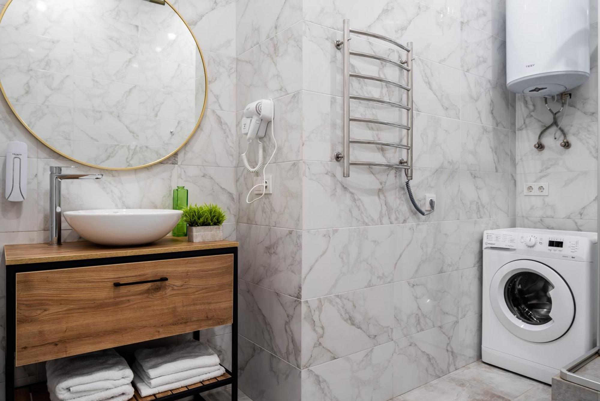 Yaroslav Val Lux Apartments Киев Екстериор снимка