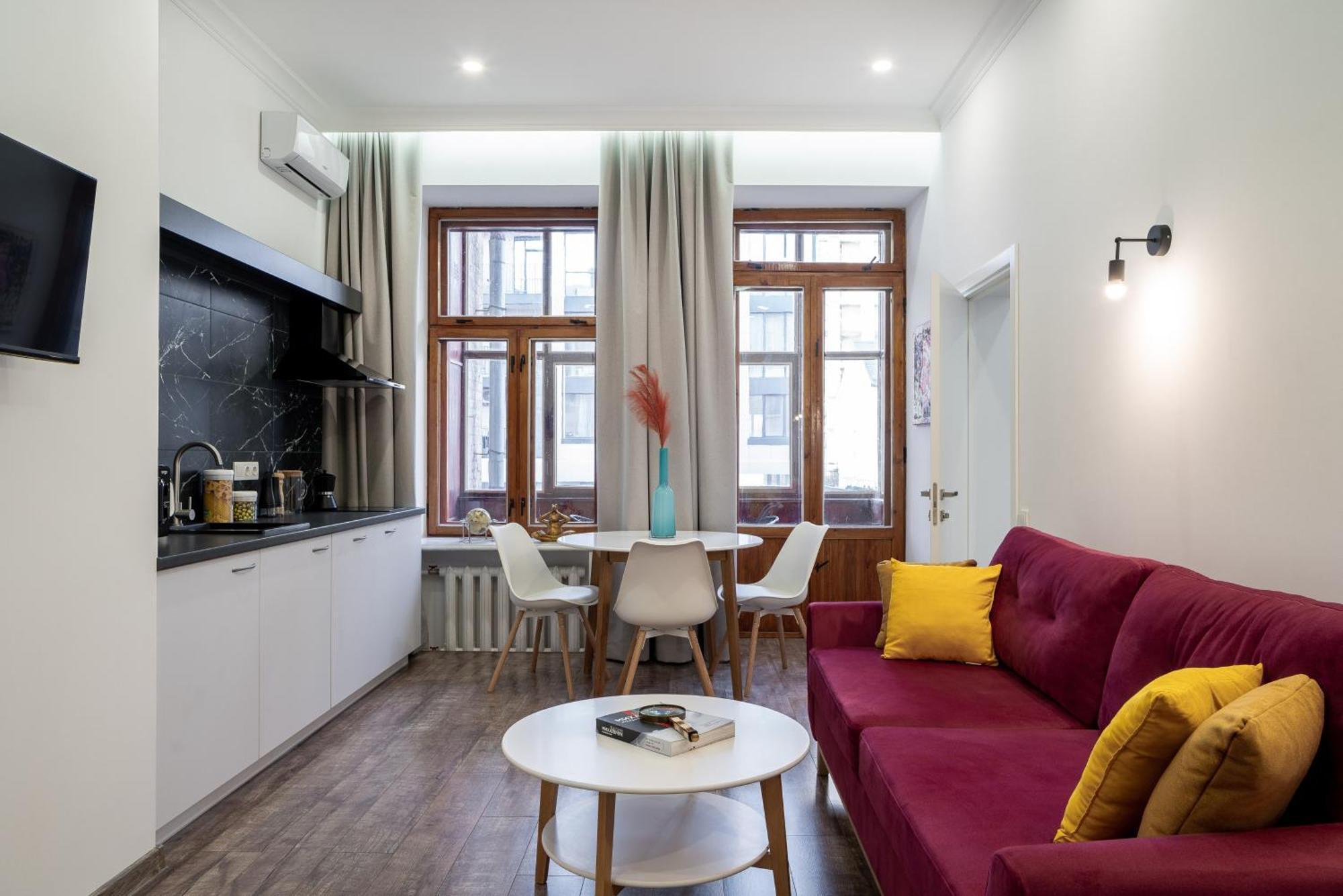 Yaroslav Val Lux Apartments Киев Екстериор снимка